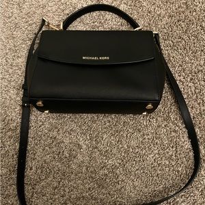 Michael Kors Crossbody will take offers :)
